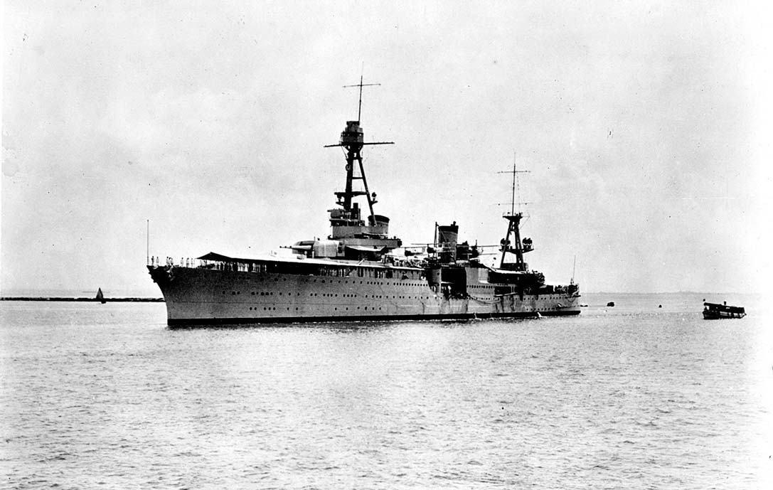 Admirant Thomas C. Hart